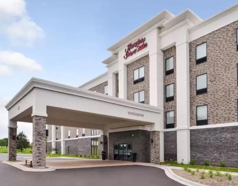 Hampton Inn & Suites Saint Paul Oakdale Woodbury Exterior foto